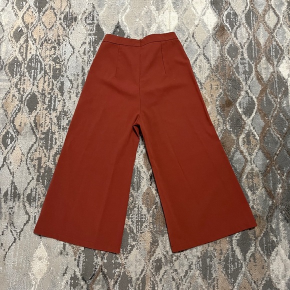 Auburn Orange Wide Legged Bottoms 🍊 - Picture 2 of 4